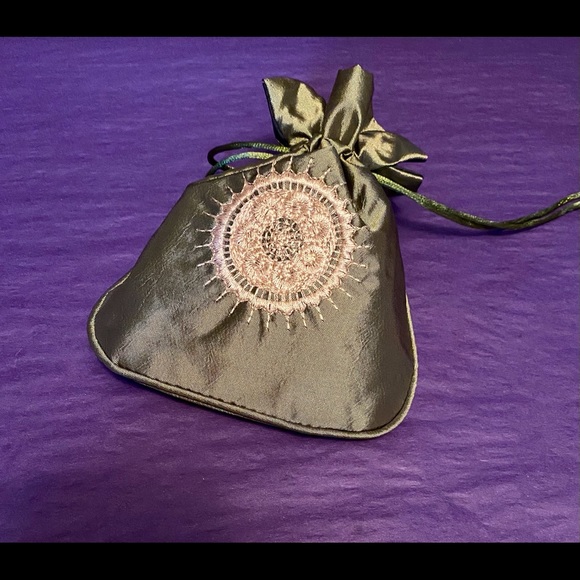 Pouch of Protection - Picture 9 of 9